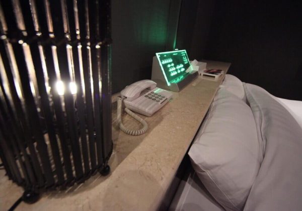 東松山ラブホテル バリタイ 203号室 ベッドパネル