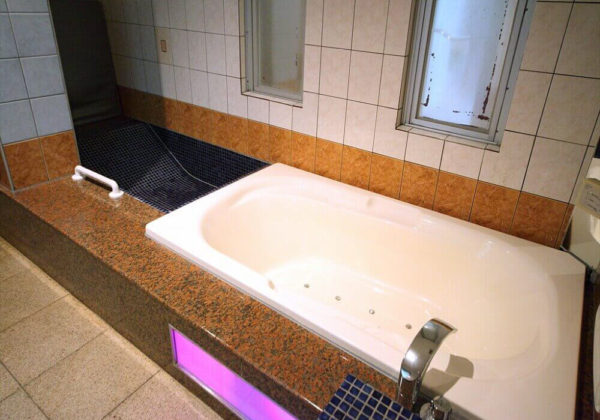 東松山ラブホテル バリタイ 205号室 お風呂